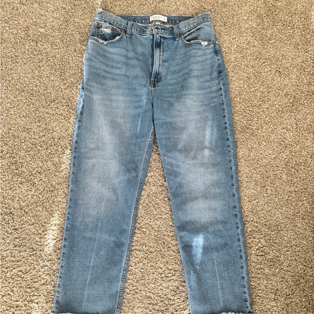 Abercrombie Curve Love Ultra High Rise Ankle Straight Jean